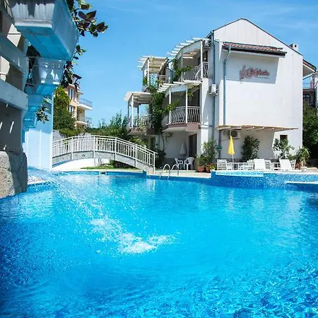 The Poolhouse 公寓