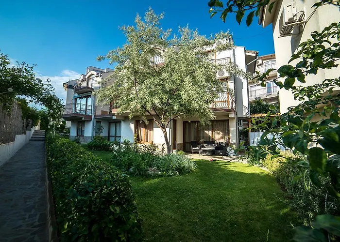 The Poolhouse Apartment Sunny Beach