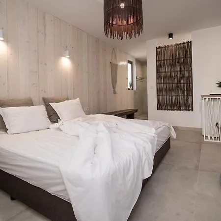 Apartman The Poolhouse *