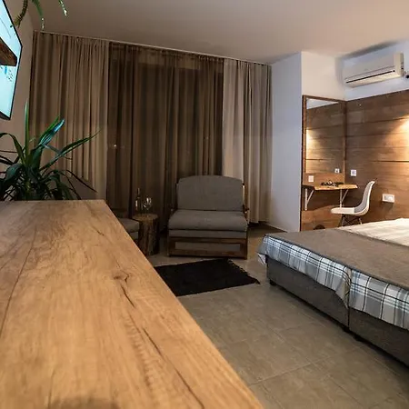 The Poolhouse Daire *