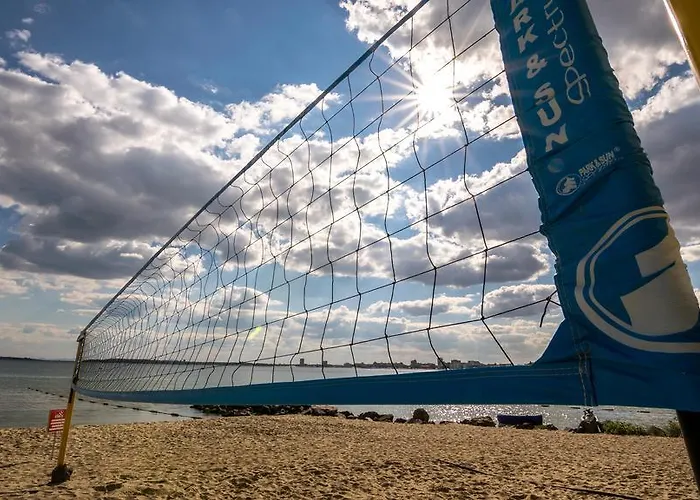 アパート The Poolhouse サニービーチ